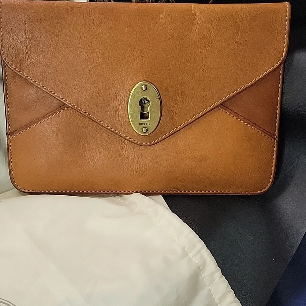 FOSSIL LEATHER BUNDLE - Picture 10 of 16